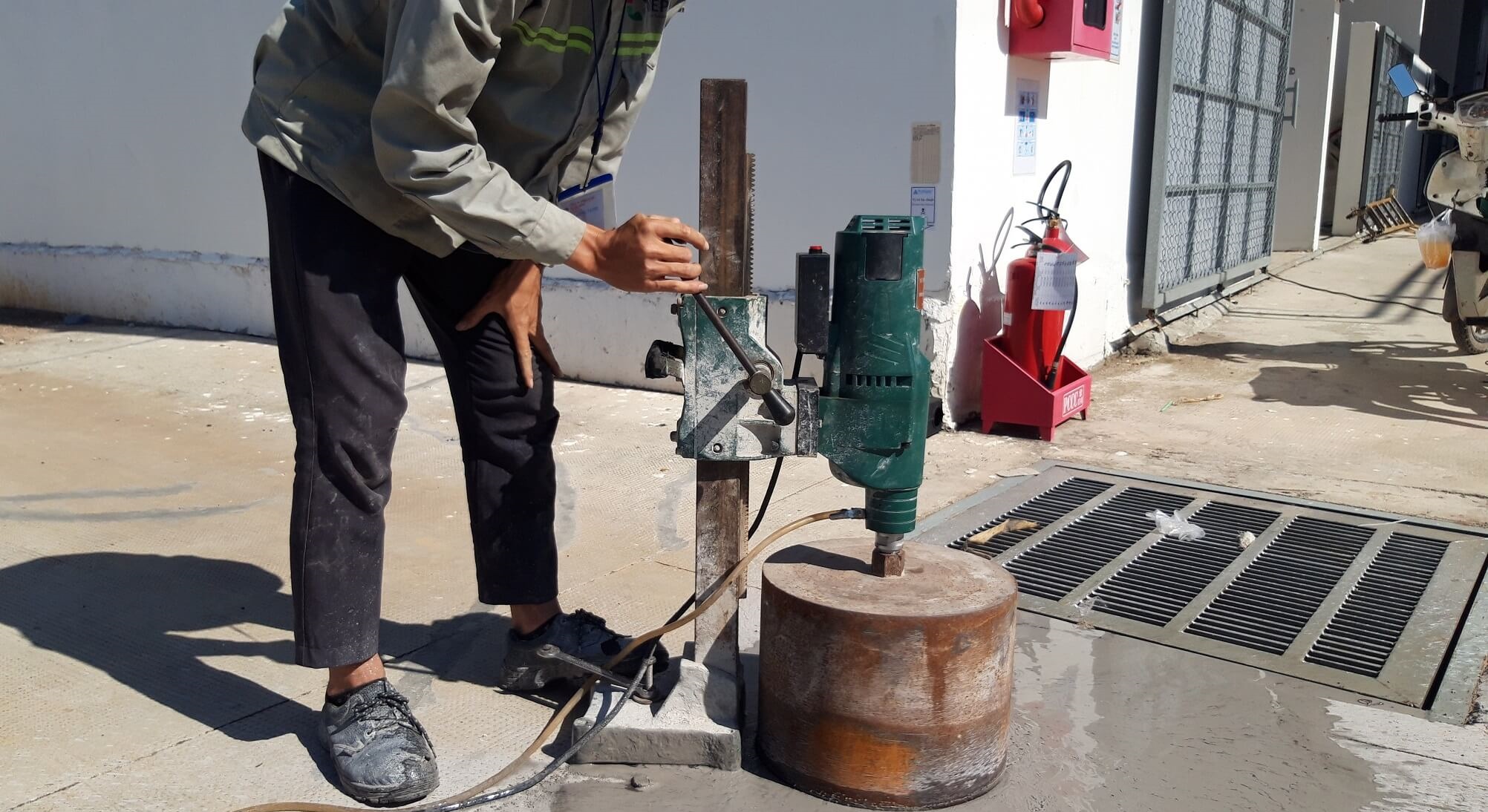 Cắt Đục Bê Tông Huyện Chương Mỹ Cắt Đục Bê Tông Huyện Chương Mỹ
