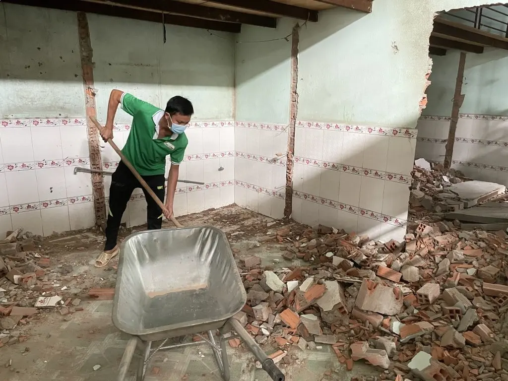 Cắt Tường Gạch Mở Cửa